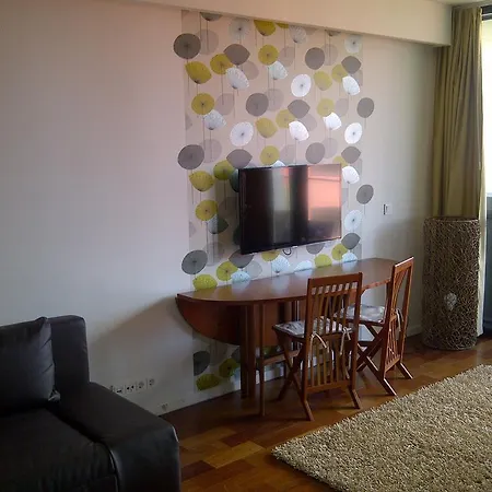 דירה Modern With View *