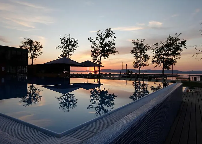 דירה Modern With View