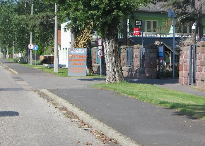 דירה Modern With View